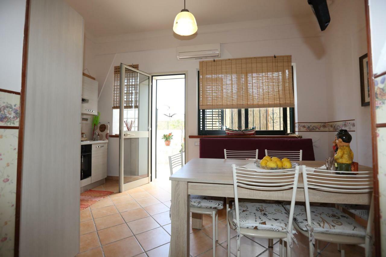 Casa Vacanze Ninfa Avola Bagian luar foto