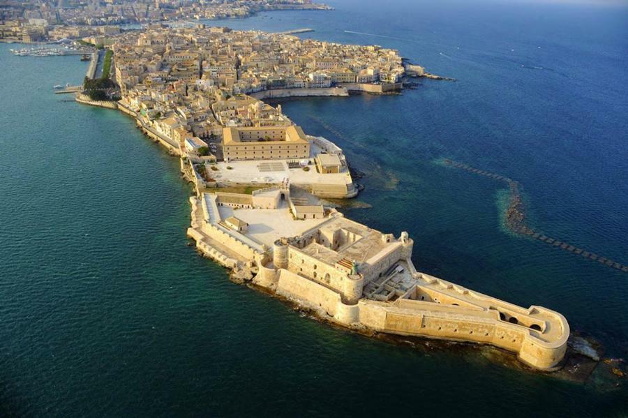Casa Vacanze Ninfa Avola Bagian luar foto